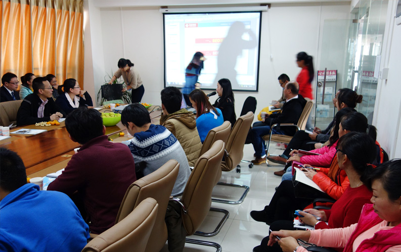 目前天度客戶沙龍已順利舉行4期，我們將一直秉承全公益、凈干貨、不推銷產(chǎn)品的理念，助力天度新老客戶開展網(wǎng)絡(luò)營銷和移動(dòng)互聯(lián)網(wǎng)營銷。